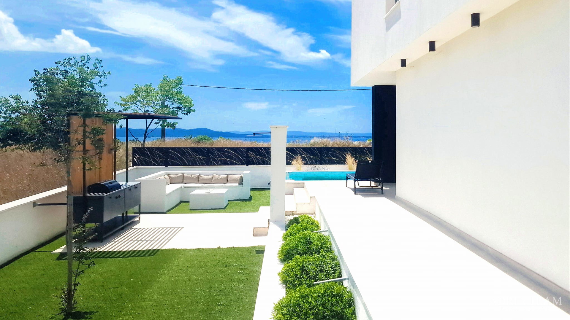 VILA, NOVOGRADNJA, IZVRSNA LOKACIJA - KOŽINO