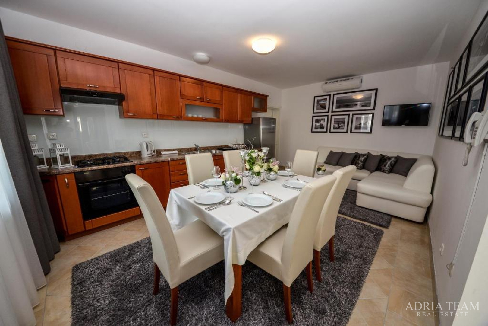 VILA, DRUGI RED DO MORA - VIR