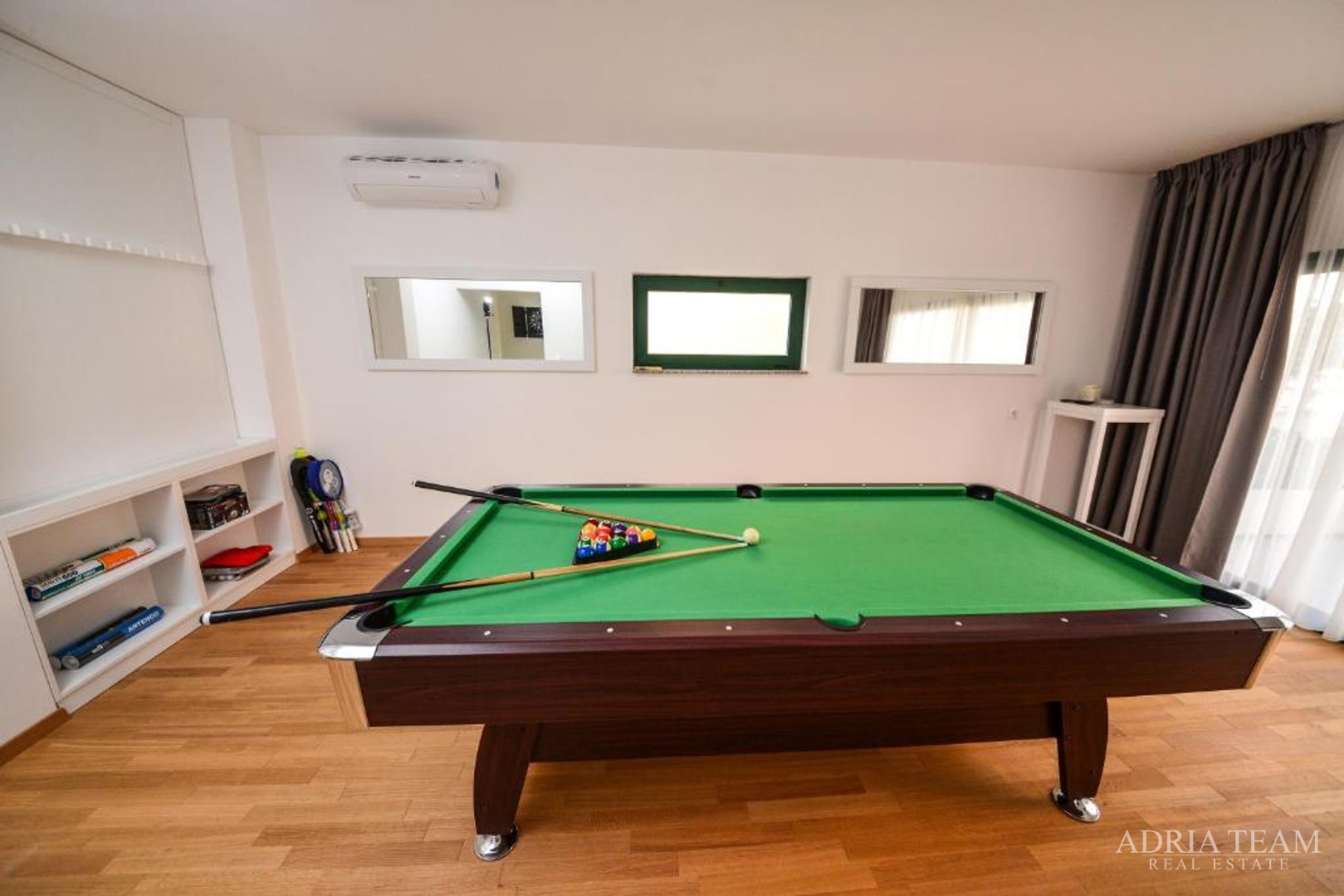 VILA, DRUGI RED DO MORA - VIR