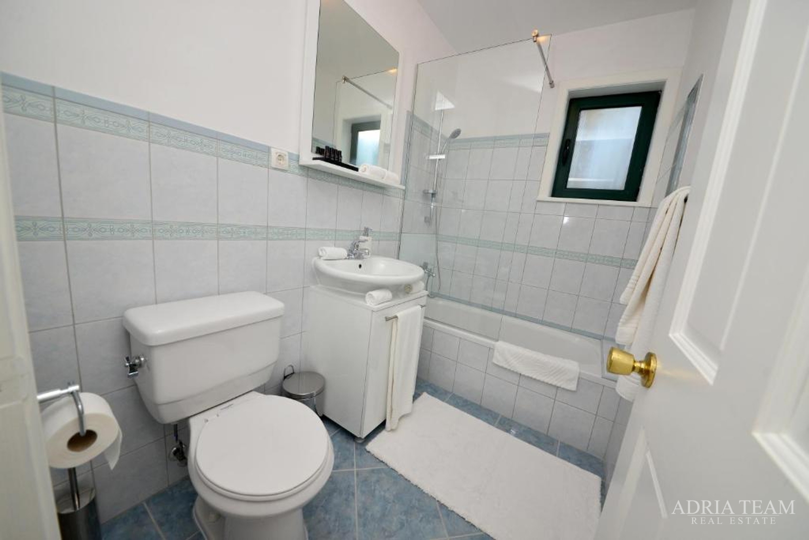 VILA, DRUGI RED DO MORA - VIR