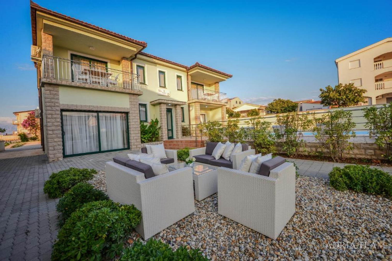 VILA, DRUGI RED DO MORA - VIR