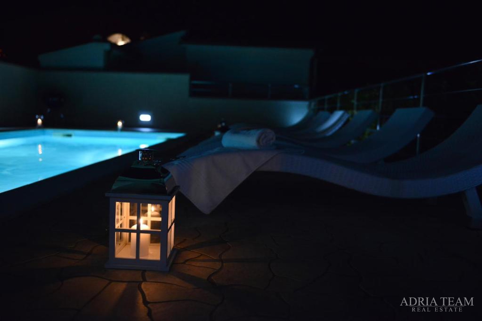 VILA, DRUGI RED DO MORA - VIR