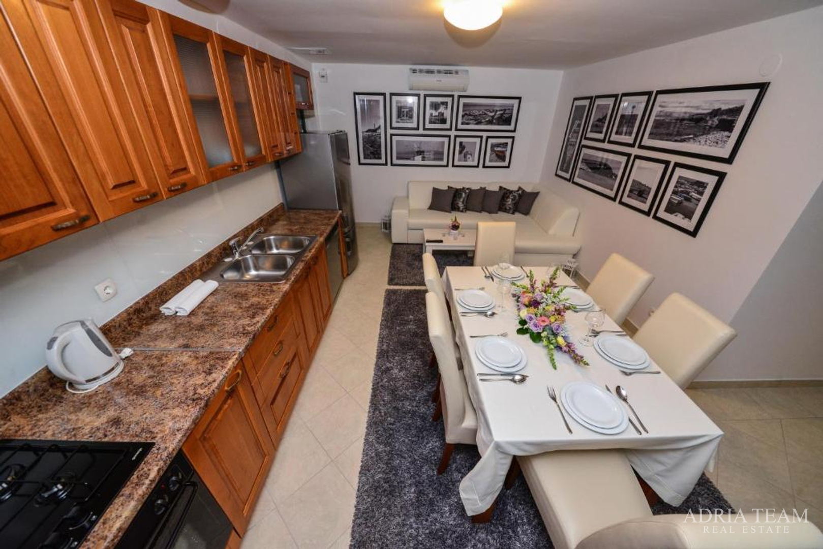 VILA, DRUGI RED DO MORA - VIR