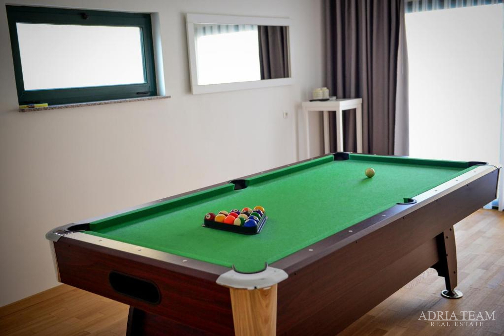 VILA, DRUGI RED DO MORA - VIR