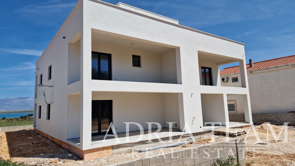 APARTMENTS IN A RESIDENTIAL BUILDING ON THE GROUND FLOOR, NEW BUILDING - VIR