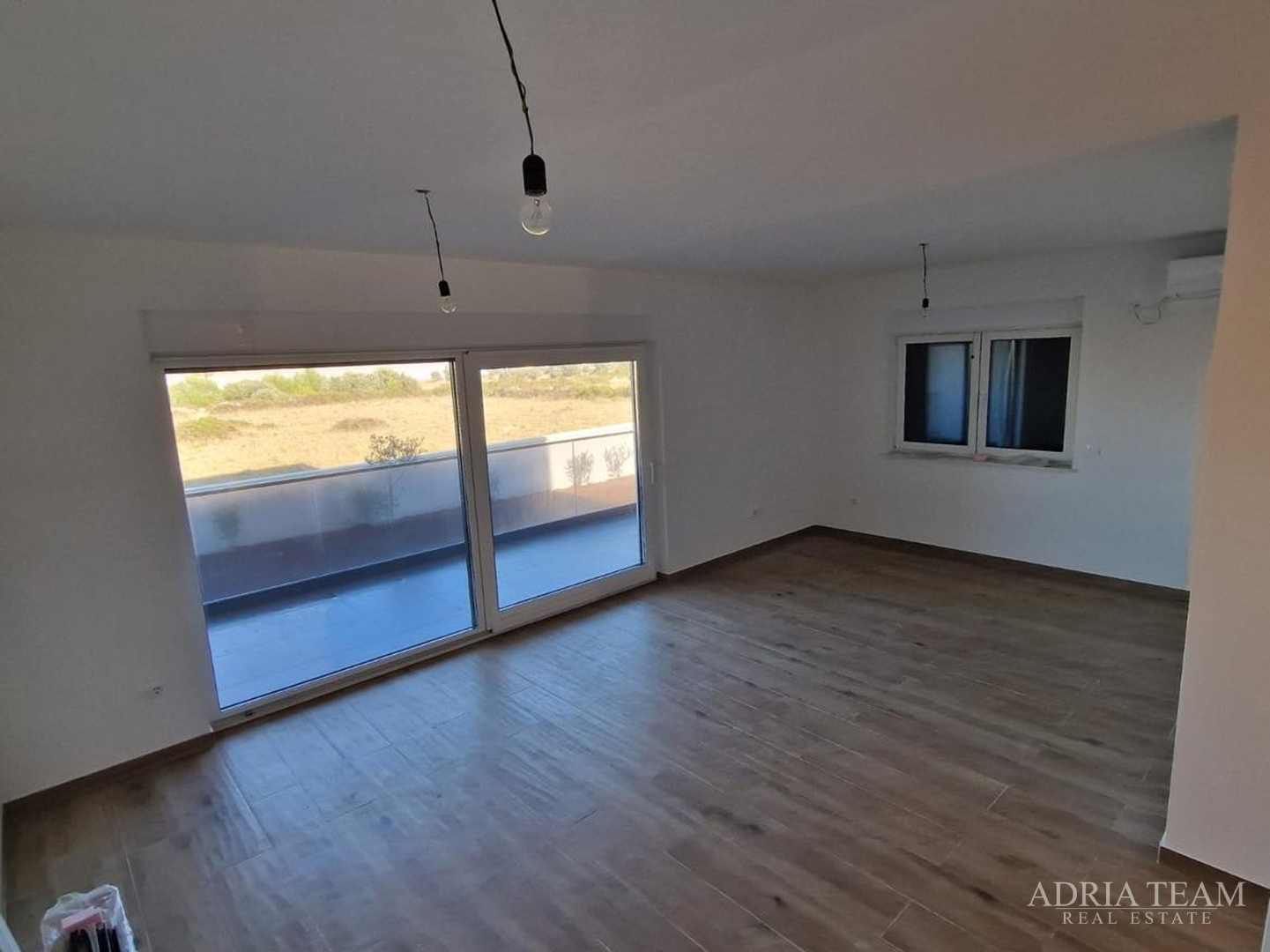 APARTMANI U STAMBENOJ ZGRADI U PRIZEMLJU, NOVOGRADNJA - VIR
