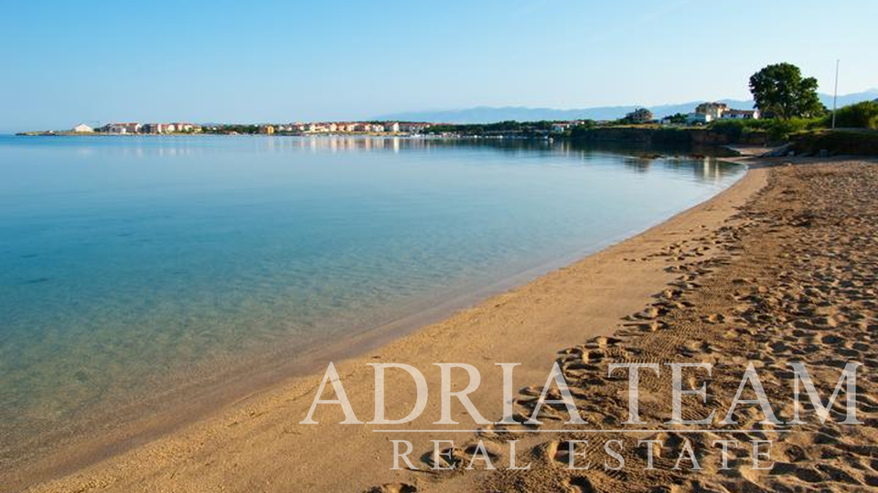 APARTMENT IN NEW CONSTRUCTION, 50 m FROM THE SEA! EXCELLENT POSITION - POVLJANA, PAG