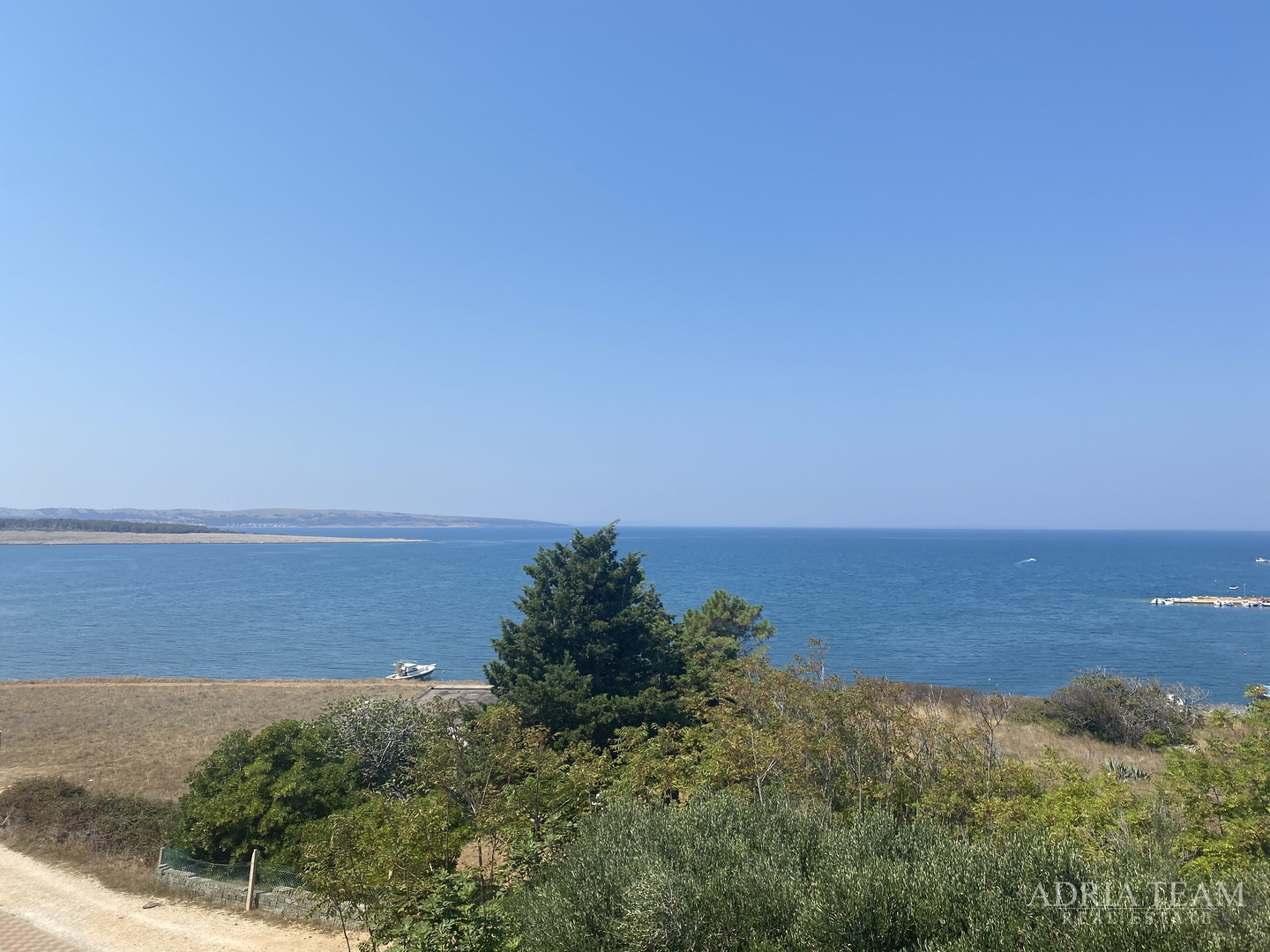 APARTMENT IN NEW CONSTRUCTION, 50 m FROM THE SEA! EXCELLENT POSITION - POVLJANA, PAG