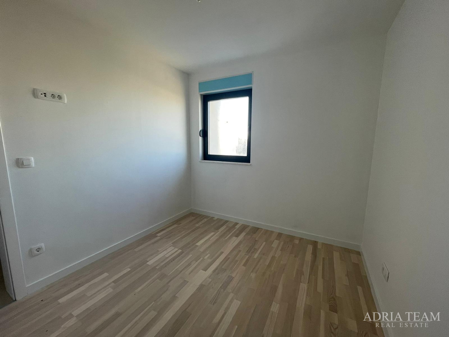 APARTMENT IN NEW CONSTRUCTION, 50 m FROM THE SEA! EXCELLENT POSITION - POVLJANA, PAG