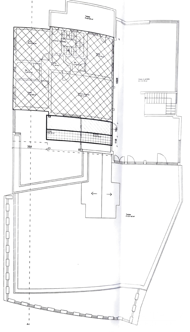 STAMBENO-POSLOVNI KOMPLEKS, IZVRSNA PRILIKA ZA INVESTICIJU! ZADAR