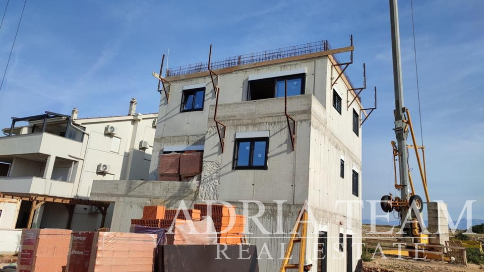 APARTMENTS ON EXCELLENT LOCATION IN URBAN VILLA, NEW CONSTRUCTION - POVLJANA, PAG