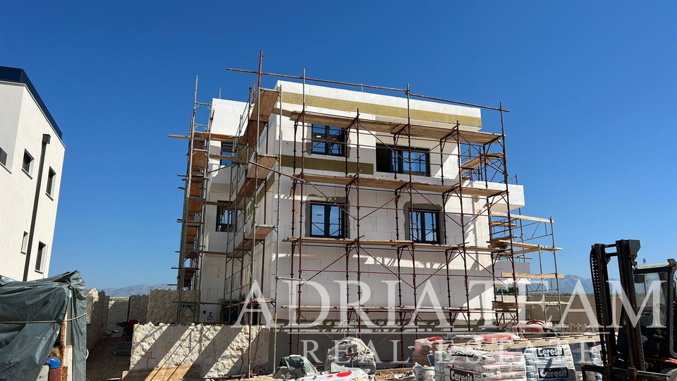 APARTMENTS ON EXCELLENT LOCATION IN URBAN VILLA, NEW CONSTRUCTION - POVLJANA, PAG