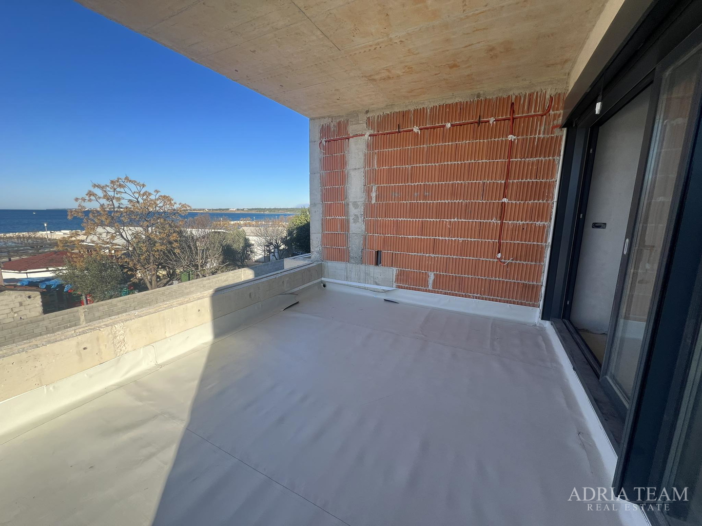 LUXURY APARTMENTS IN A NEW BUILDING, 20 M FROM THE SEA - ZATON