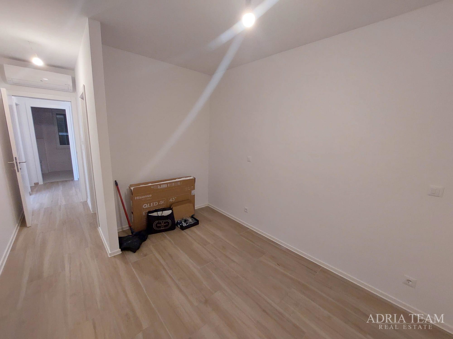 MODERNI APARTMANI U NOVOGRADNJI - POVLJANA, PAG (ZAPAD)