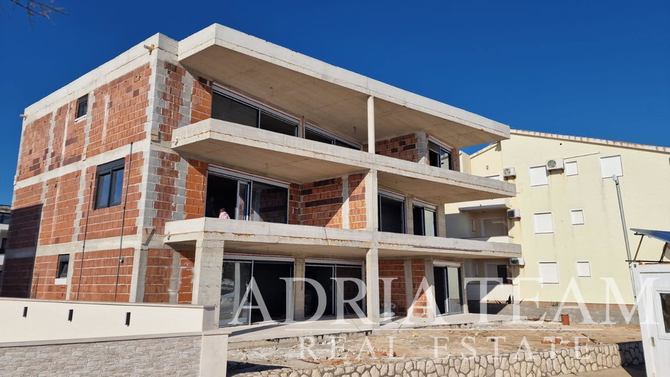 APARTMENTS, NEW BUILDING, FIRST ROW TO THE SEA - VIR, SOUTH SIDE, CENTER