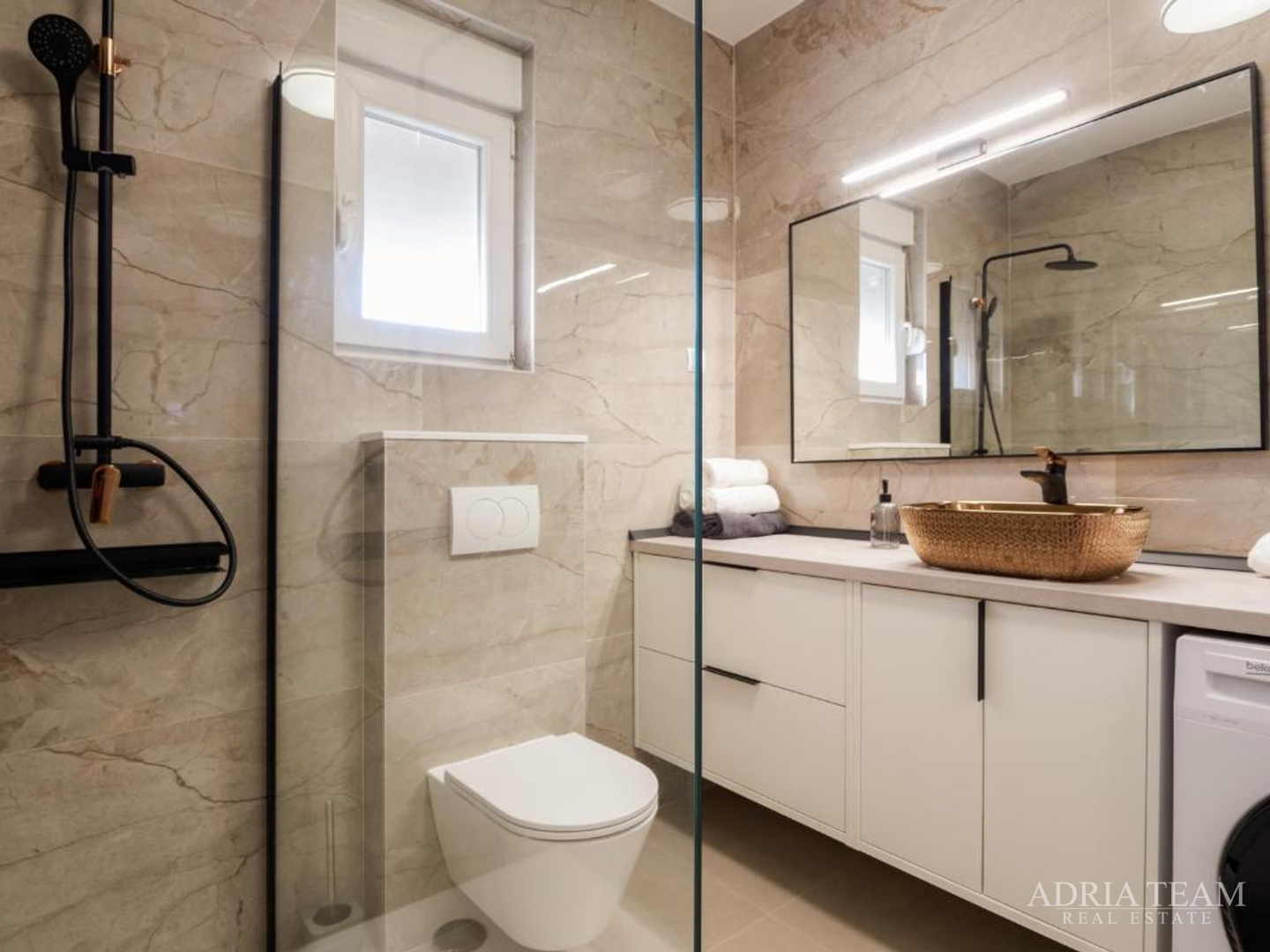 HOUSE WITH A POOL, QUIET AND PEACEFUL LOCATION, VRSI - ZADAR