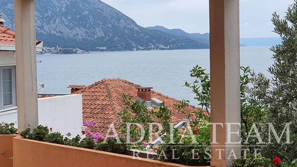 HOTEL S VÝHLEDEM NA MOŘE - GRADAC, MAKARSKÁ RIVIÉRA