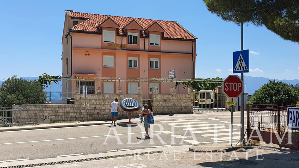 HOTEL S VÝHLEDEM NA MOŘE - GRADAC, MAKARSKÁ RIVIÉRA