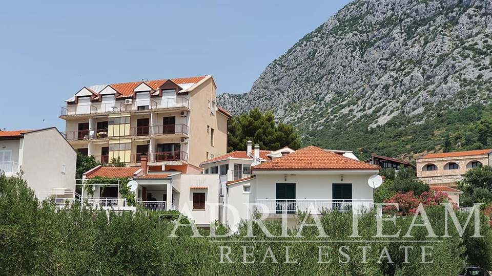 HOTEL S VÝHLEDEM NA MOŘE - GRADAC, MAKARSKÁ RIVIÉRA