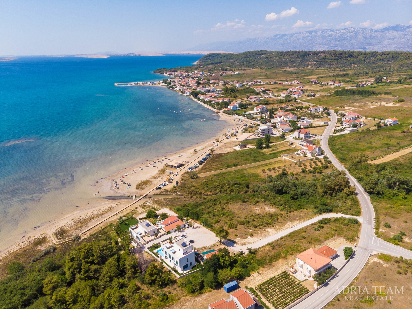 LUKSUZNA VILA U PRVOM REDU DO MORA - LJUBAČ