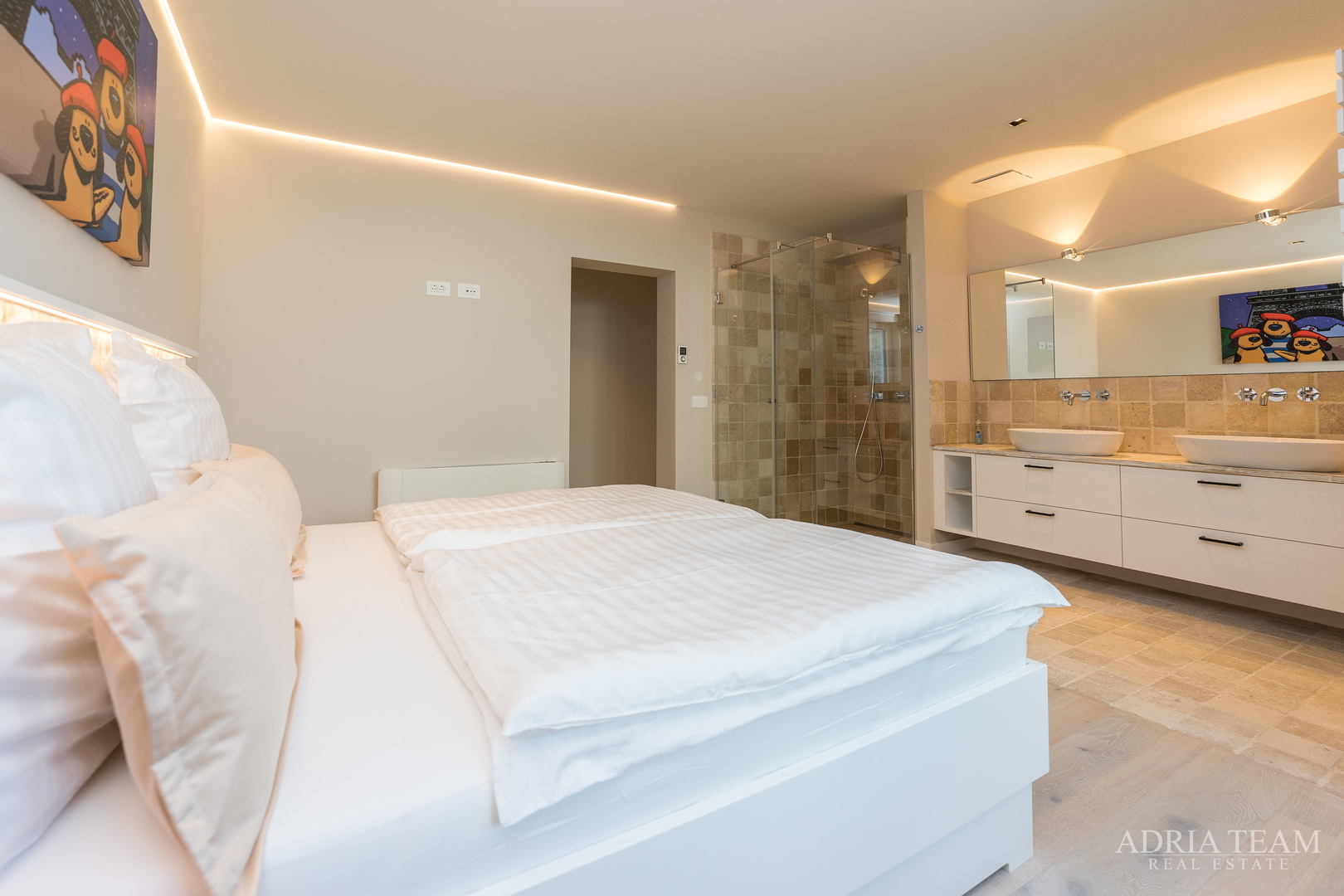 LUKSUZNA VILA U PRVOM REDU DO MORA - LJUBAČ