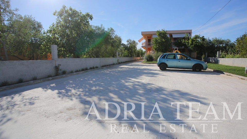 APARTMENT HOUSE IN THE SURROUNDINGS OF ZADAR