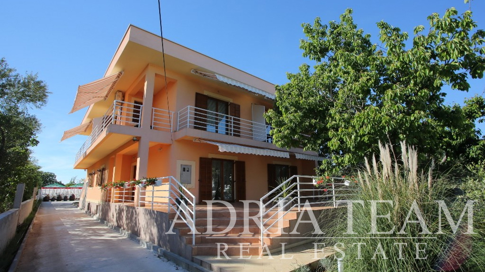 APARTMENT HOUSE IN THE SURROUNDINGS OF ZADAR