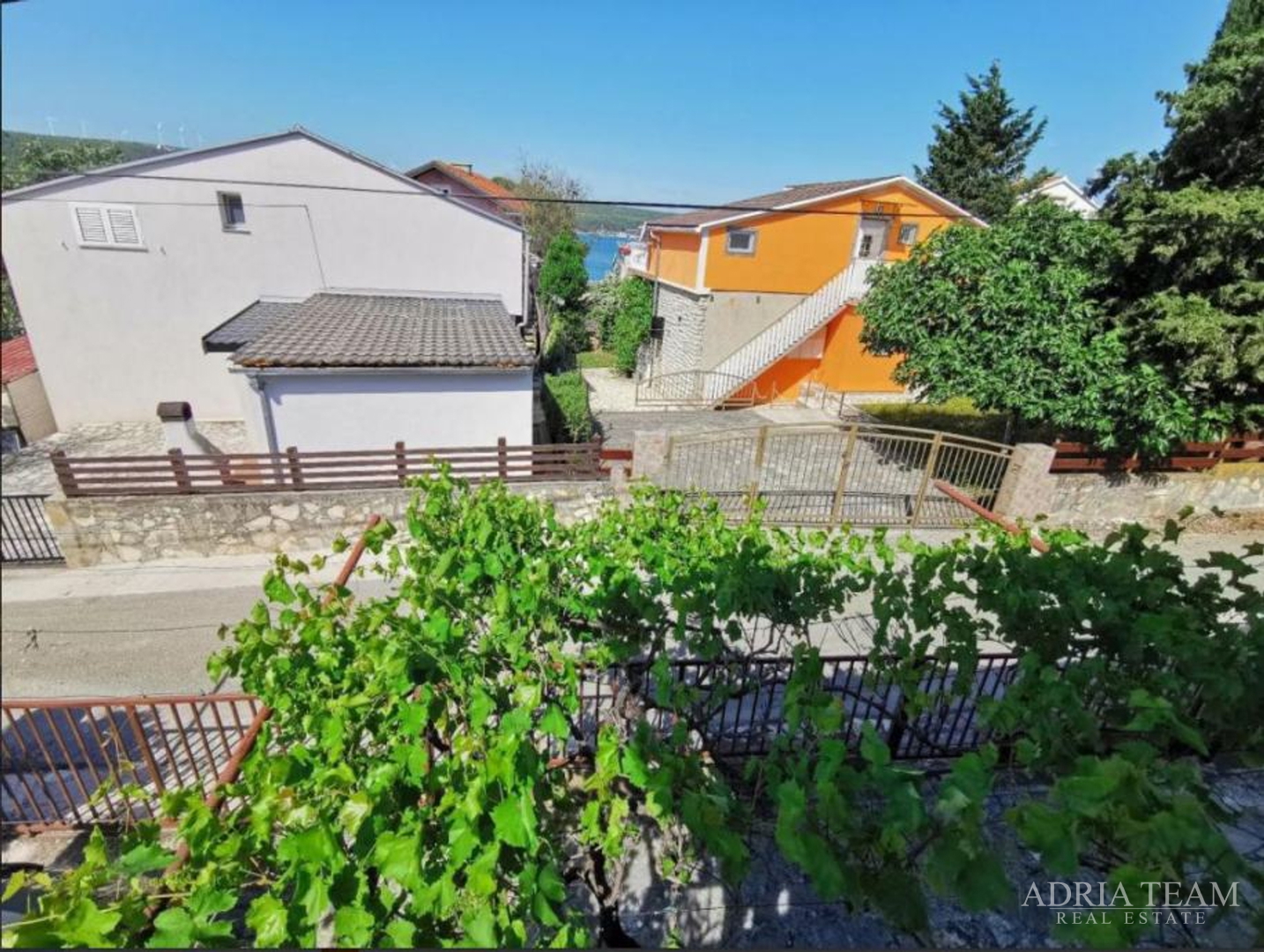 EINFAMILIENHAUS MIT MEERBLICK - KARIN GORNJI