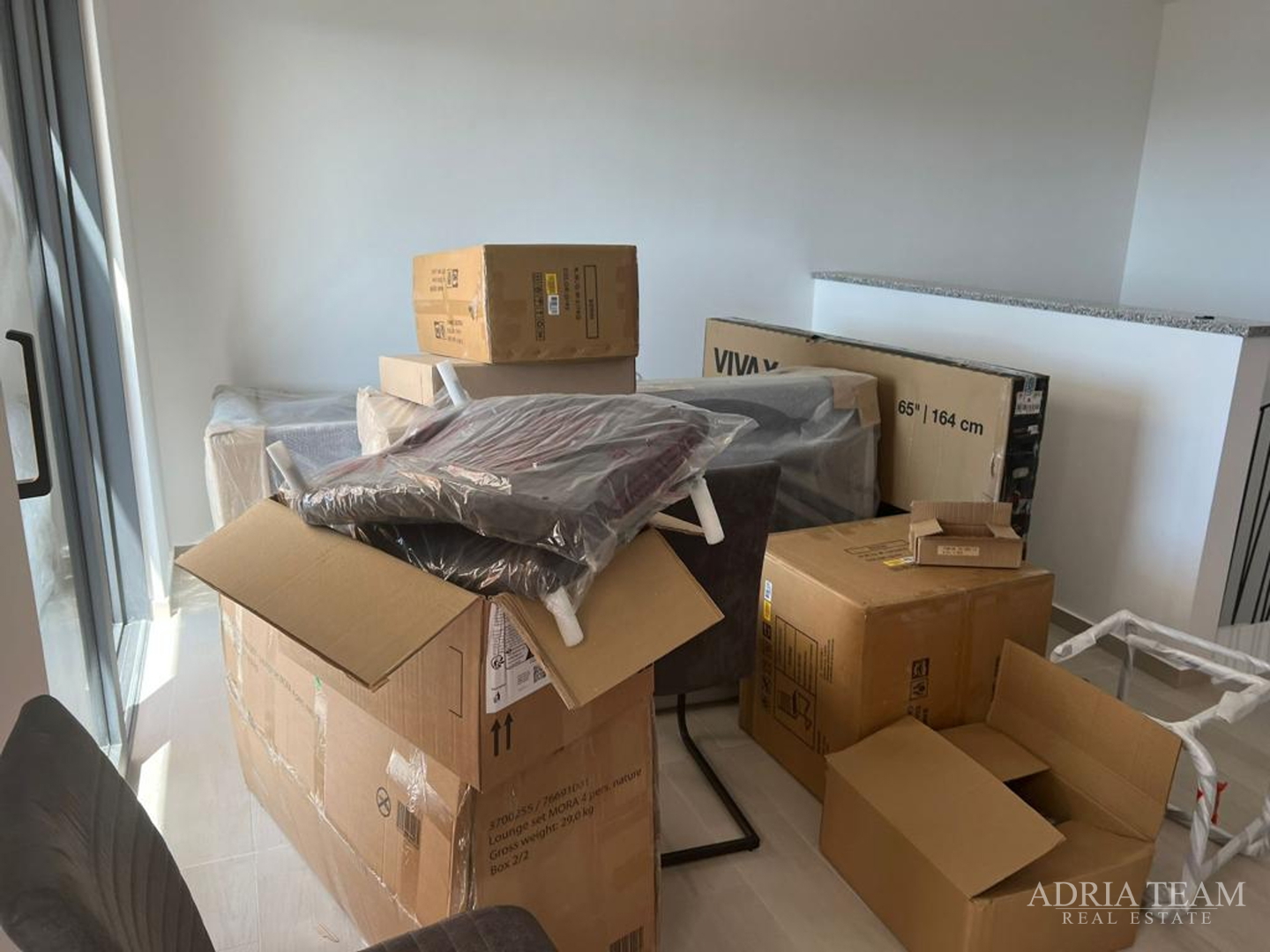 DVOETAŽNI APARTMAN S POGLEDOM NA MORE, 200 m OD PLAŽE, PAG - POVLJANA