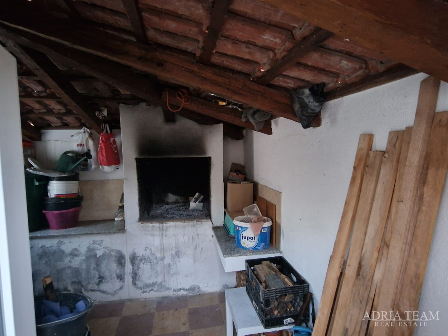 OBITELJSKA VILA AMERIČKOG STILA - VODICE