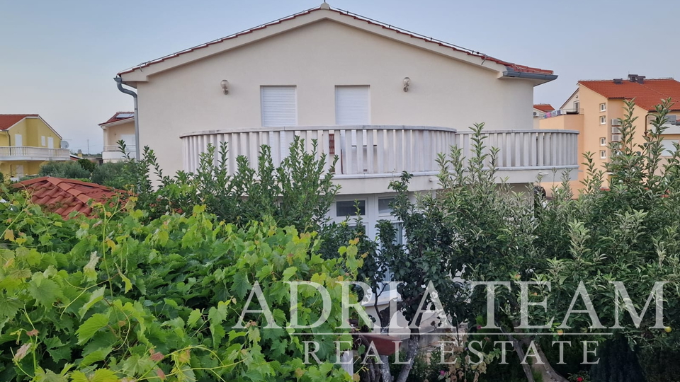 House, 325 m2, For Sale, Vodice