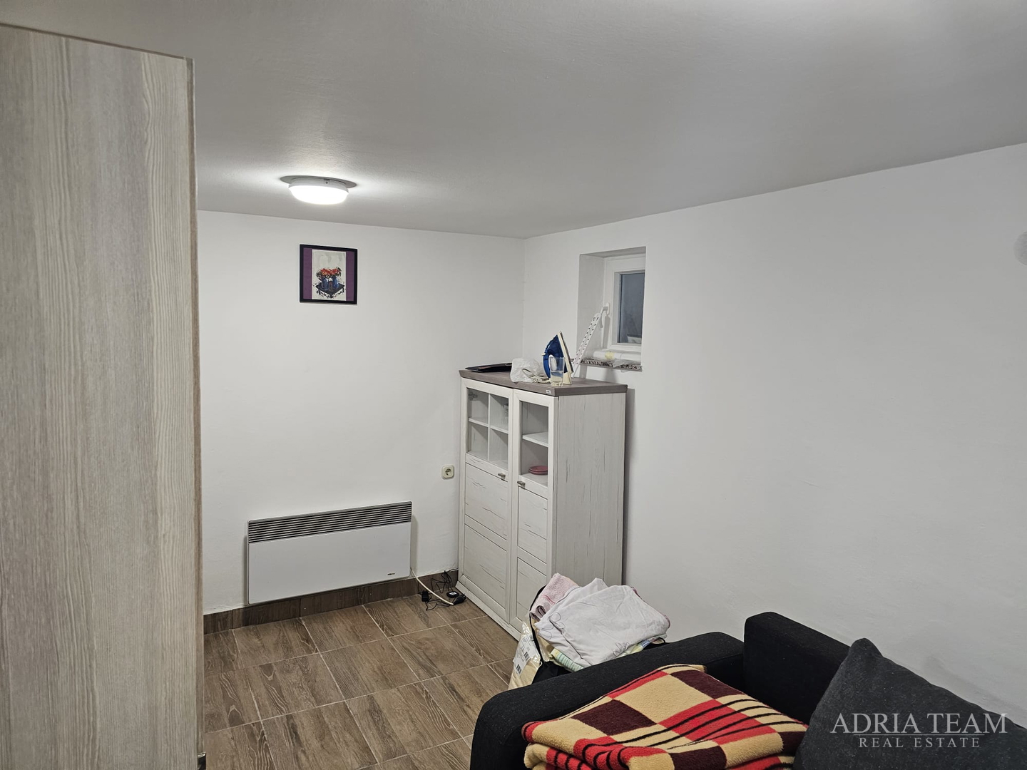 KUĆA U PREDIVNOM OKRUŽENJU - RIČICE