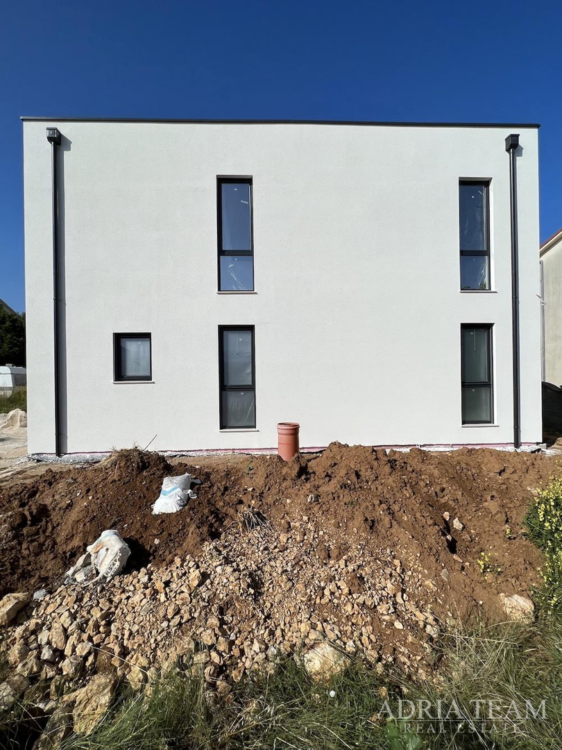 VILLA WITH SEA VIEW, NEW CONTRUCTION - VRSI