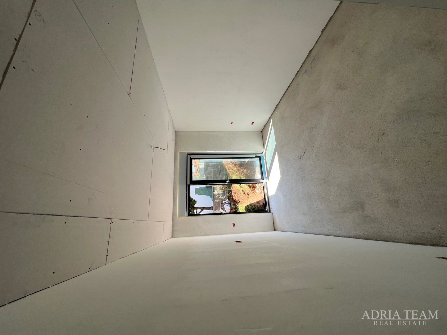 VILLA WITH SEA VIEW, NEW CONTRUCTION - VRSI