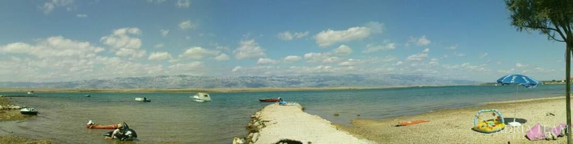 AKCIJA!! APARTMANSKA KUĆA S 5 APARTMANA, 170 M OD MORA, VIR - ZADAR