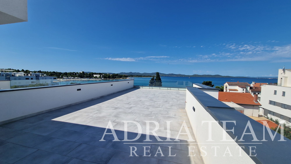 AKCE!!! APARTMÁN  V 2. PATŘE OBYTNÉHO DOMU, VÝHLED NA MOŘE - DIKLO, ZADAR