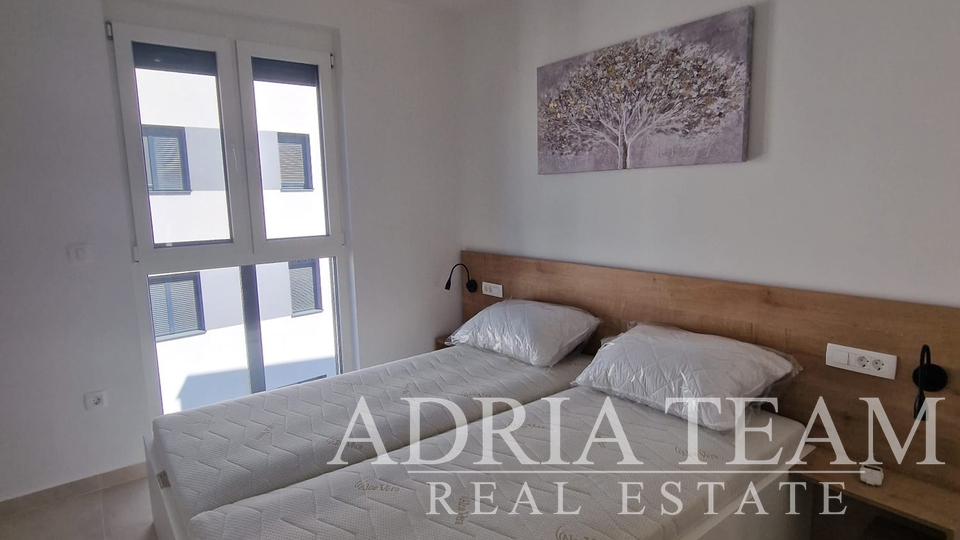 SALE!!! APARTMENT ON THE 2ND FLOOR OF A RESIDENTIAL BUILDING, SEA VIEW - DIKLO, ZADAR