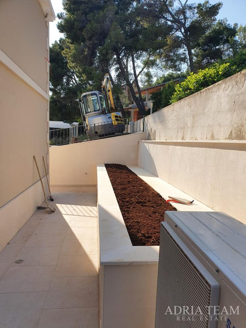VILLA IN ERSTER MEERESLINIE - PRIŽBA, KORČULA