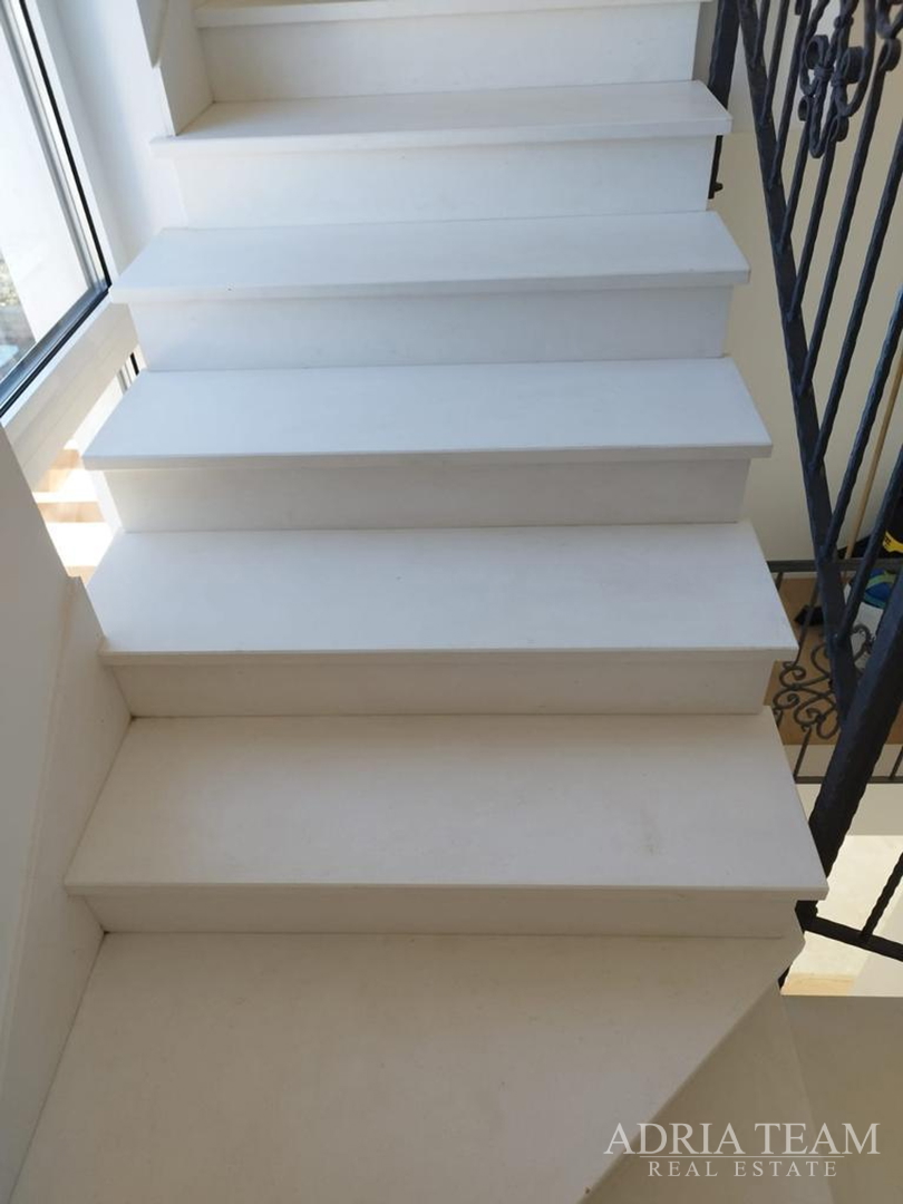 VILLA IN ERSTER MEERESLINIE - PRIŽBA, KORČULA