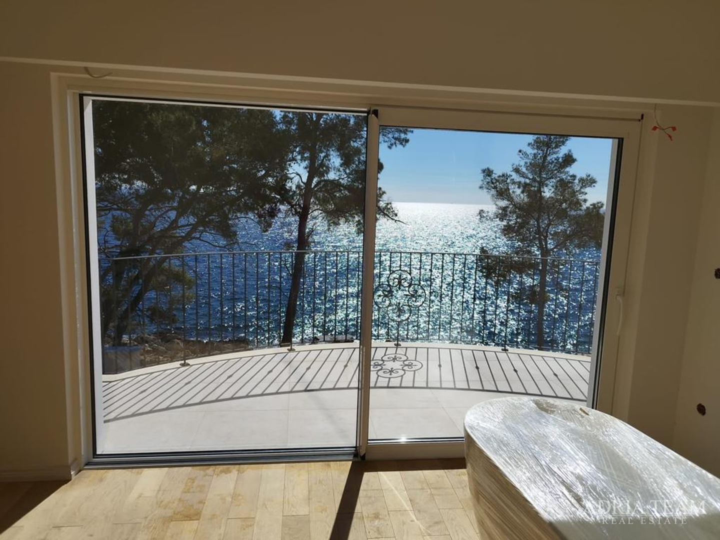 VILLA IN ERSTER MEERESLINIE - PRIŽBA, KORČULA
