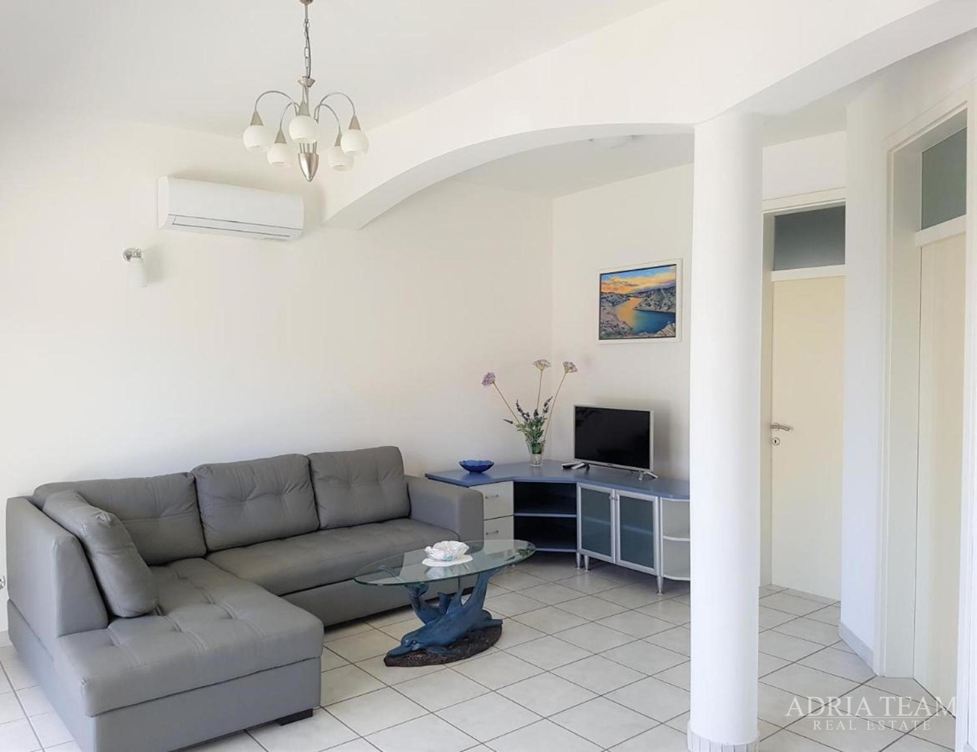 KUĆA U PRVOM REDU DO MORA, PREKRASAN POGLED IZ SVIH PROSTORIJA - BRODARICA, ZADAR