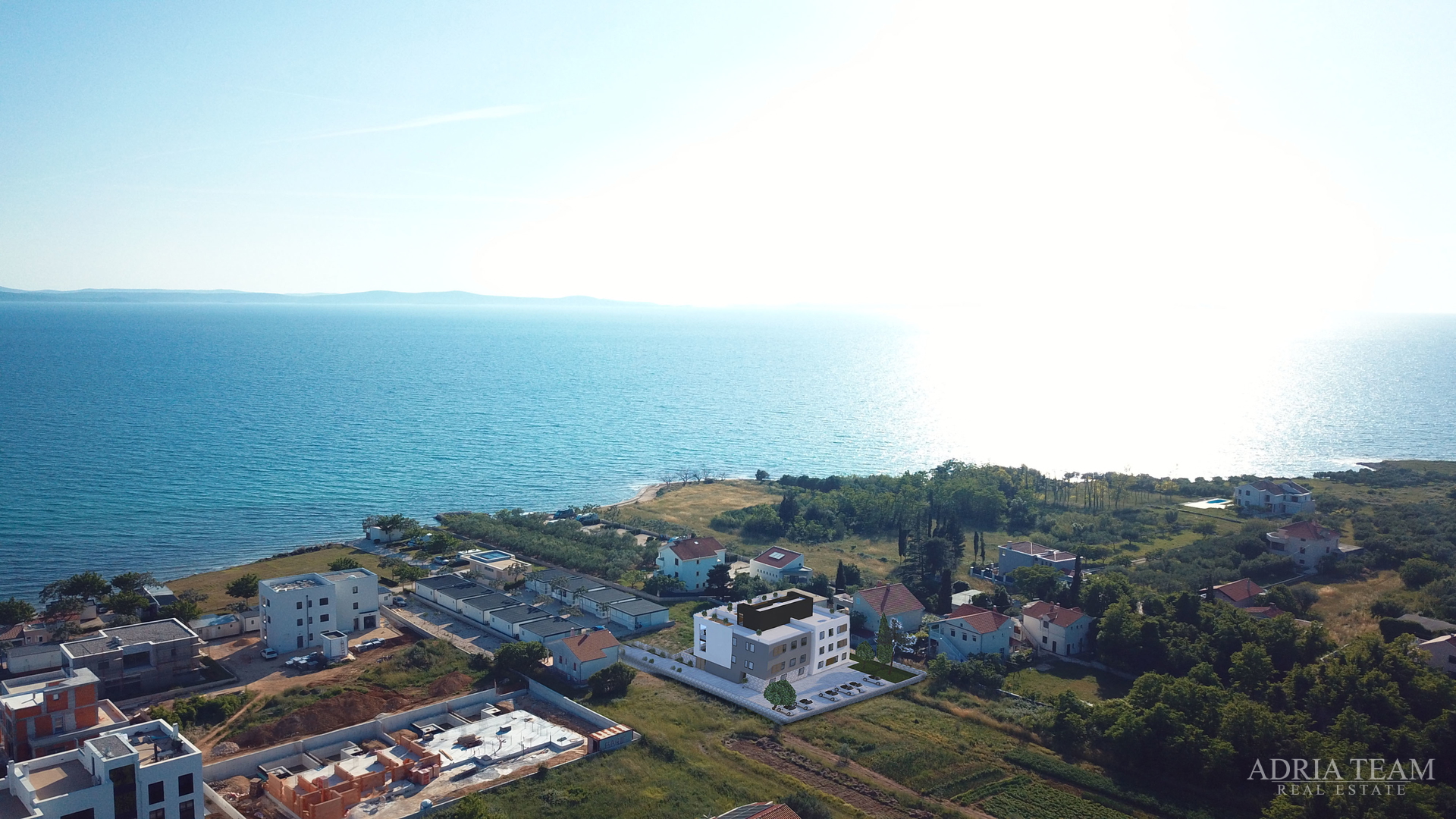 ONE-STOREY AND MULTI-STOREY APARTMENTS IN RESIDENTIAL BUILDING, NEW CONSTRUCTION, 150 m FROM SEA - PRIVLAKA