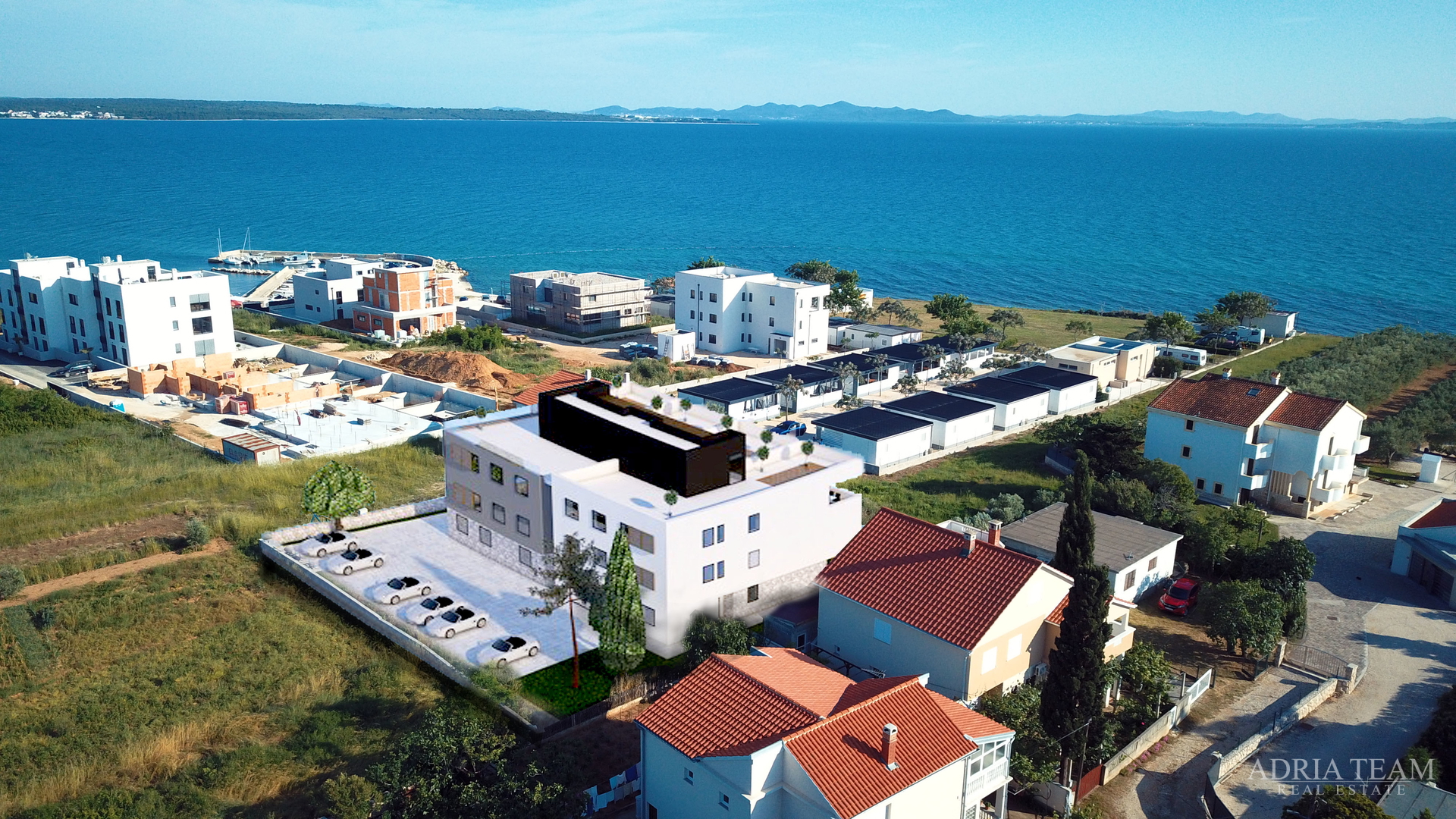 ONE-STOREY AND MULTI-STOREY APARTMENTS IN RESIDENTIAL BUILDING, NEW CONSTRUCTION, 150 m FROM SEA - PRIVLAKA