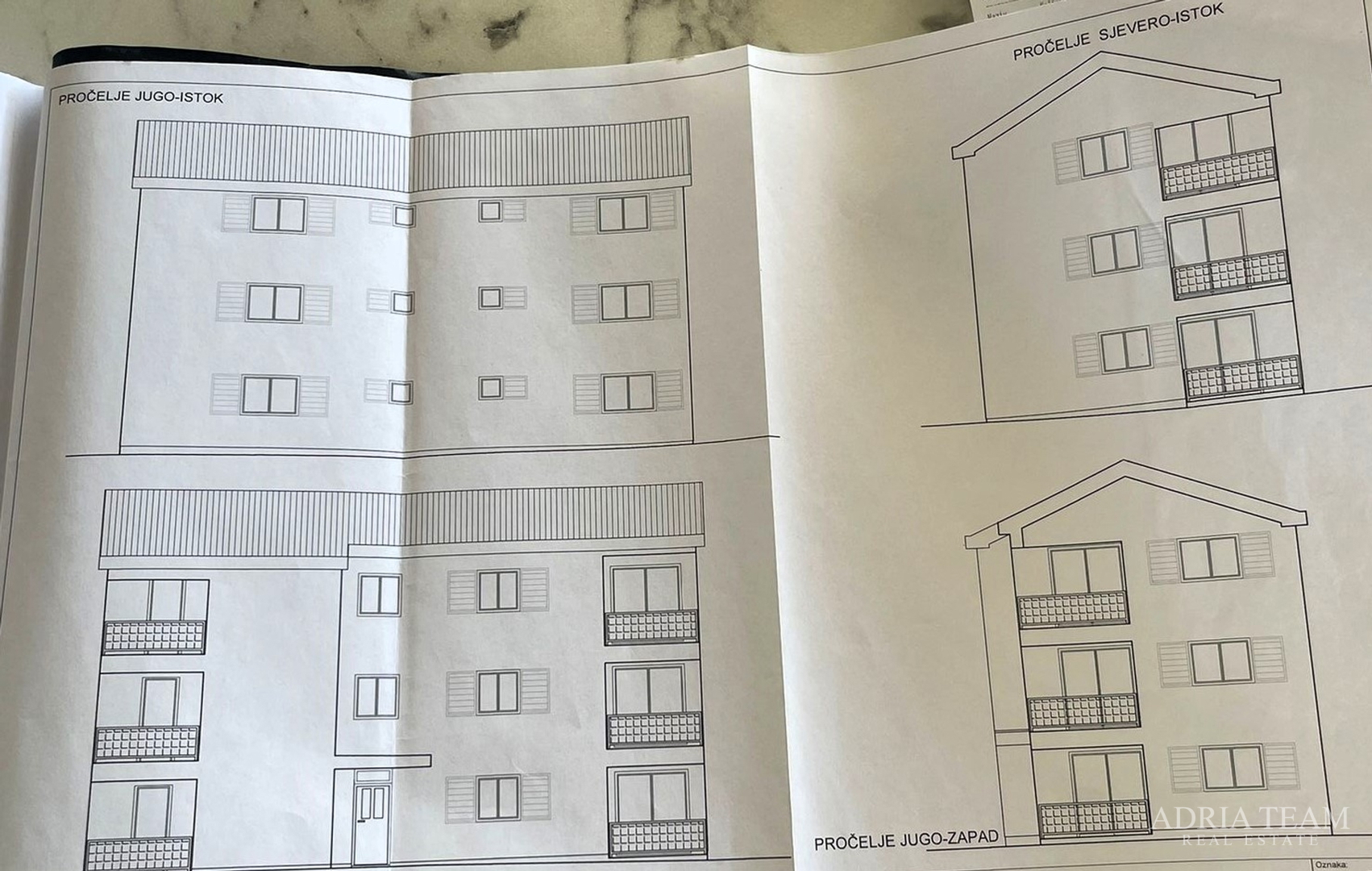APARTMANI U STAMBENOJ ZGRADI, NOVOGRADNJA - POVLJANA, PAG