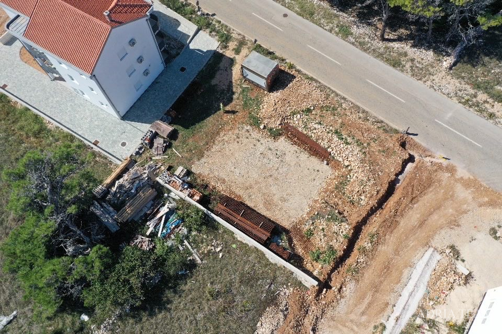 APARTMANI U STAMBENOJ ZGRADI, NOVOGRADNJA - POVLJANA, PAG