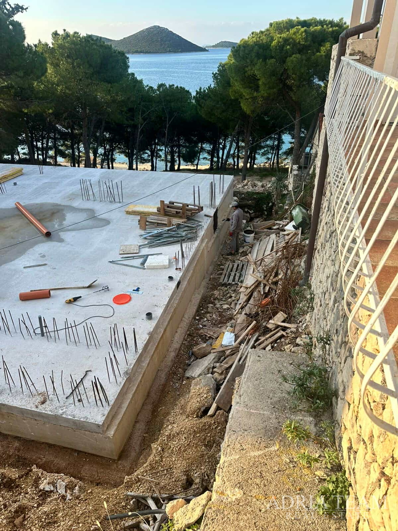 APARTMENTS, FIRST ROW TO THE SEA, NEW CONSTRUCTION - DRAGE