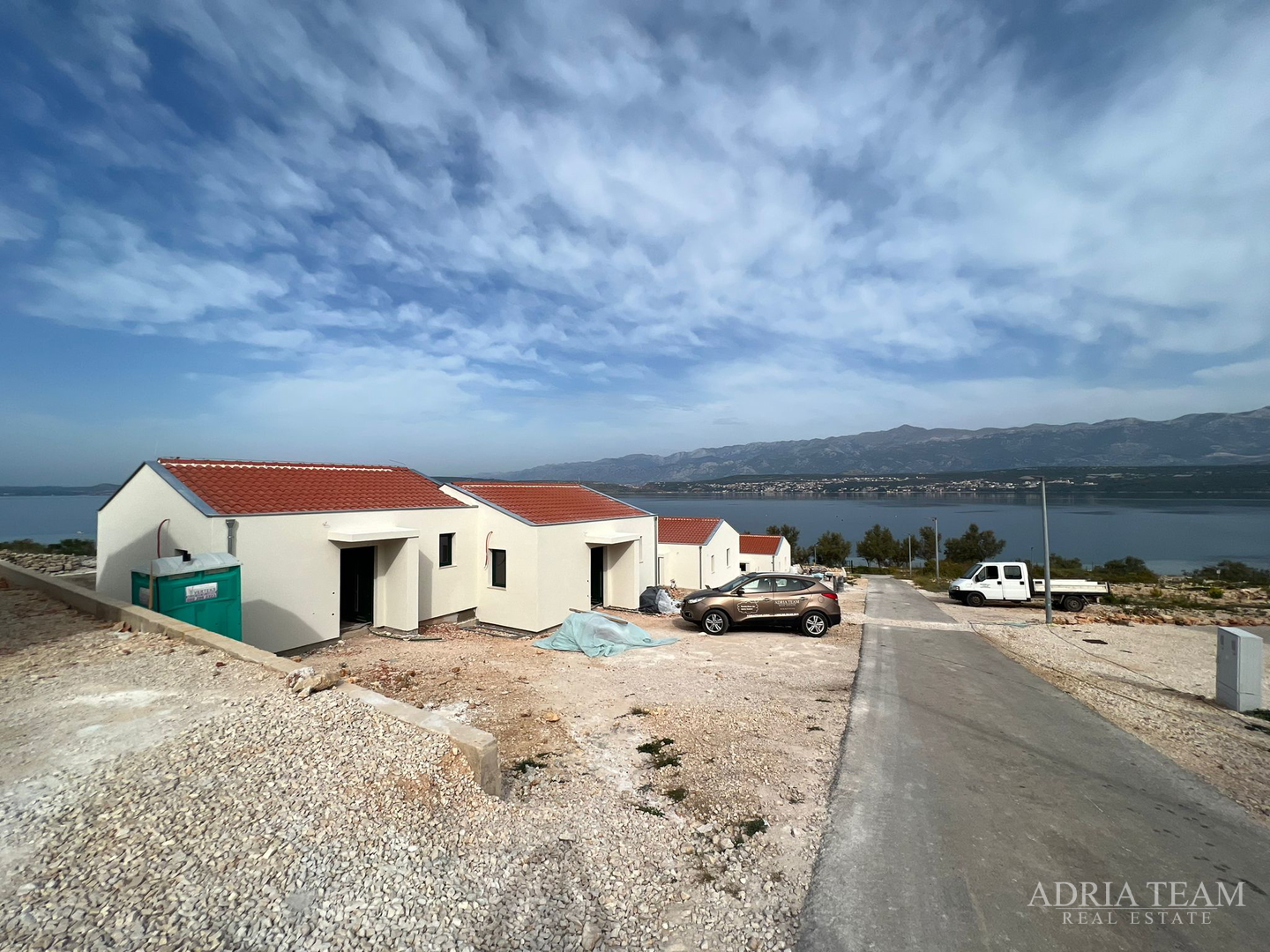 HOUSES IN A ROW WITH SEA VIEW, 2ND-4TH ROW TO THE SEA - NOVIGRAD DALMATINSKI