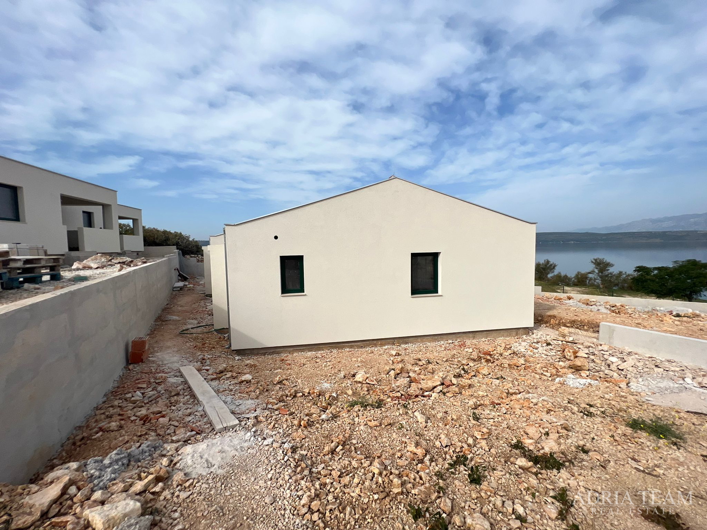 HOUSES IN A ROW WITH SEA VIEW, 2ND-4TH ROW TO THE SEA - NOVIGRAD DALMATINSKI