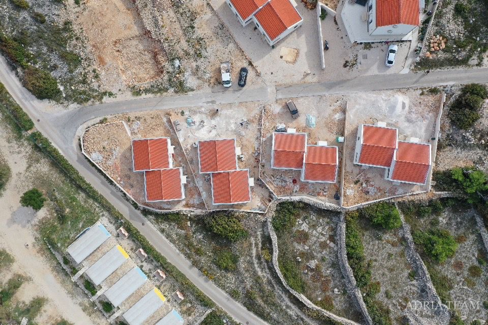HOUSES IN A ROW WITH SEA VIEW, 2ND-4TH ROW TO THE SEA - NOVIGRAD DALMATINSKI