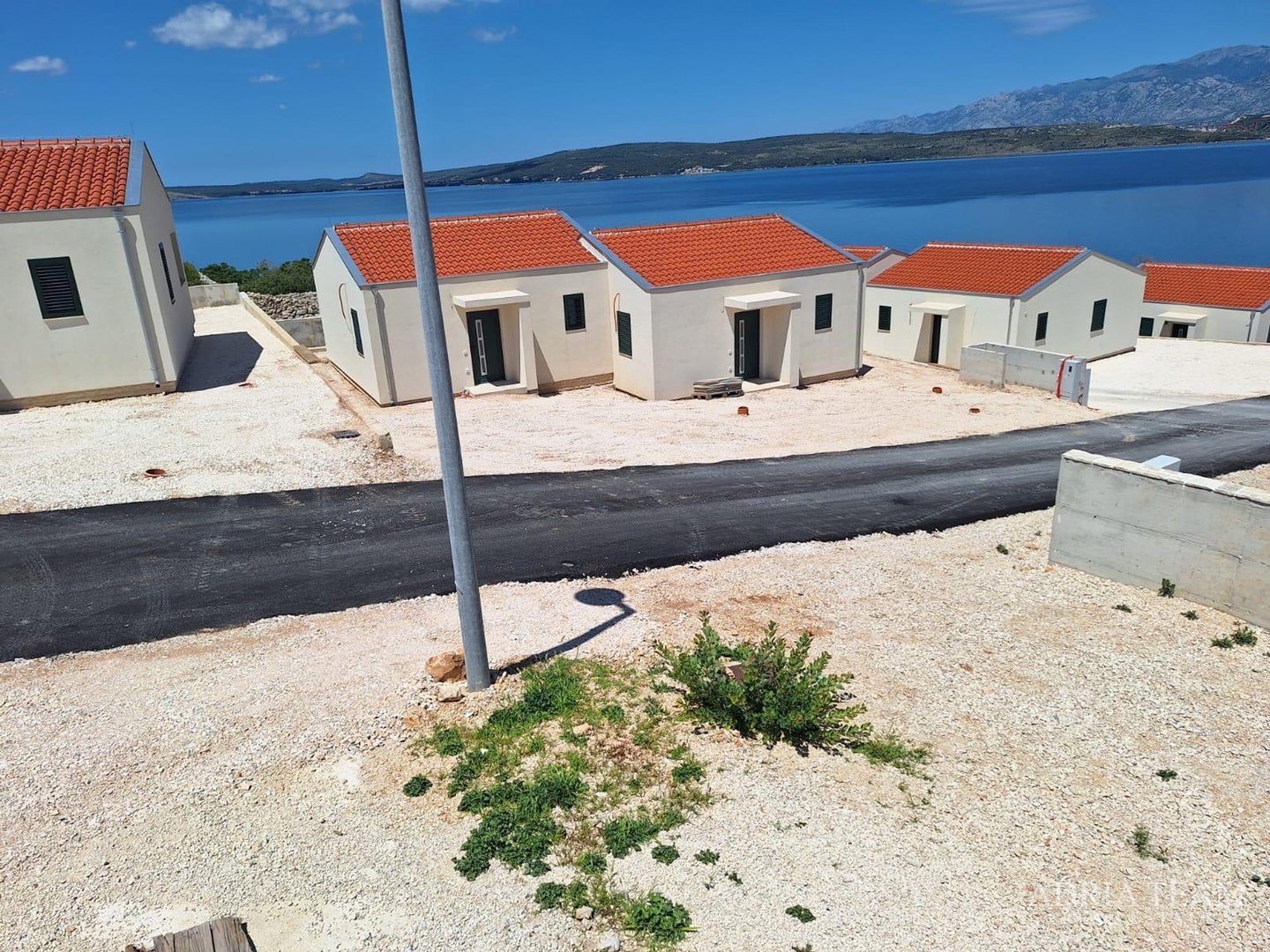 HOUSES IN A ROW WITH SEA VIEW, 2ND-4TH ROW TO THE SEA - NOVIGRAD DALMATINSKI